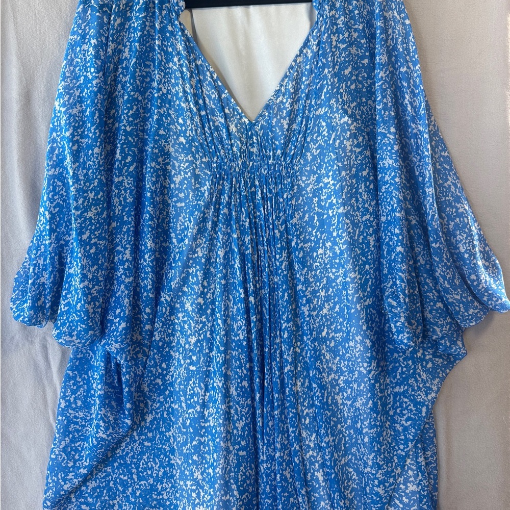 Diane von Furstenberg Blue and White Printed Neckline Dress